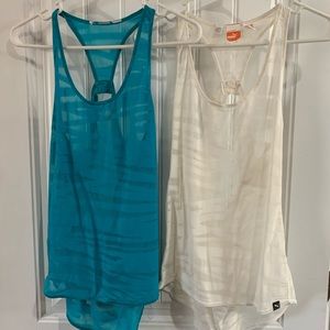 2 work out tank Sz Small.